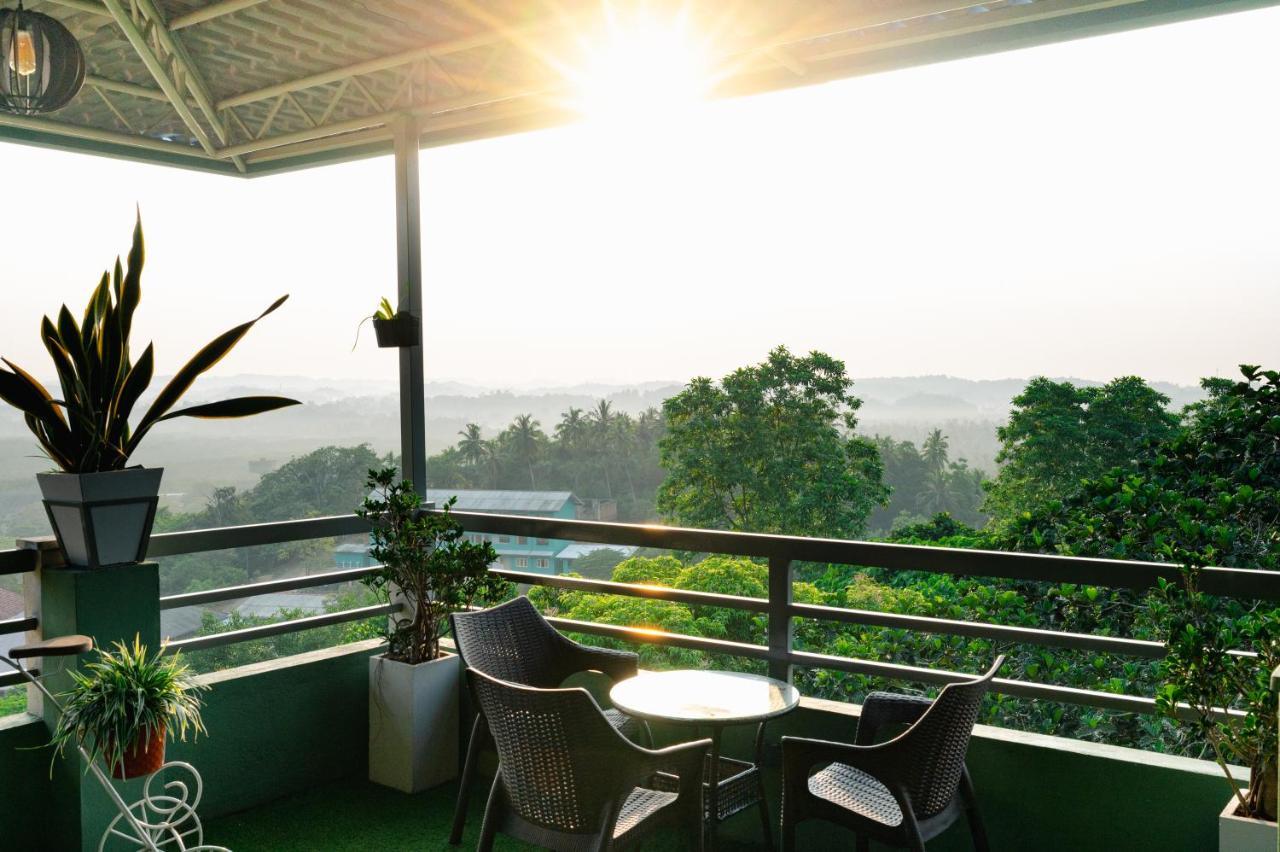 Mount Rich Rumassala Hotel อูนาวาตูนา ภายนอก รูปภาพ