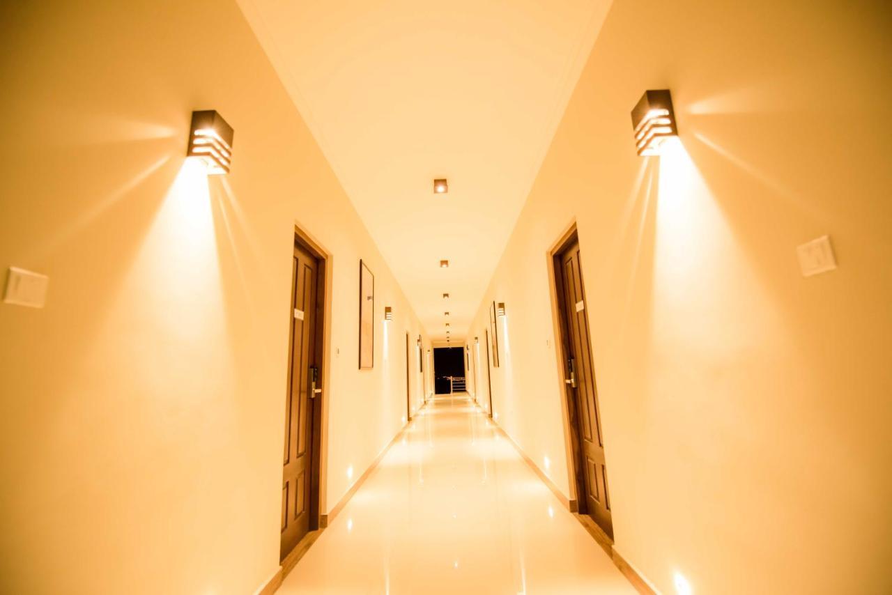 Mount Rich Rumassala Hotel อูนาวาตูนา ภายนอก รูปภาพ