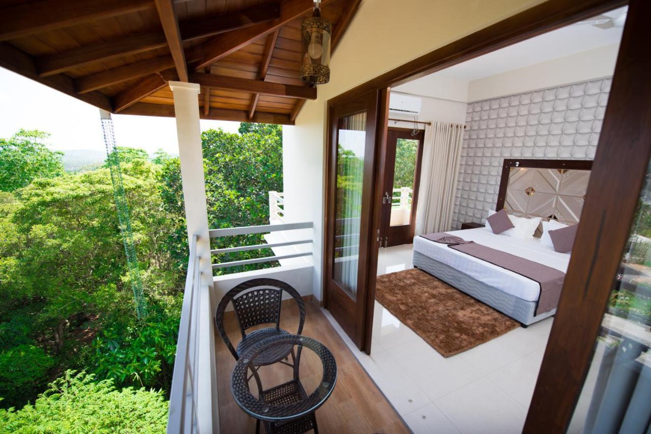 Mount Rich Rumassala Hotel อูนาวาตูนา ภายนอก รูปภาพ
