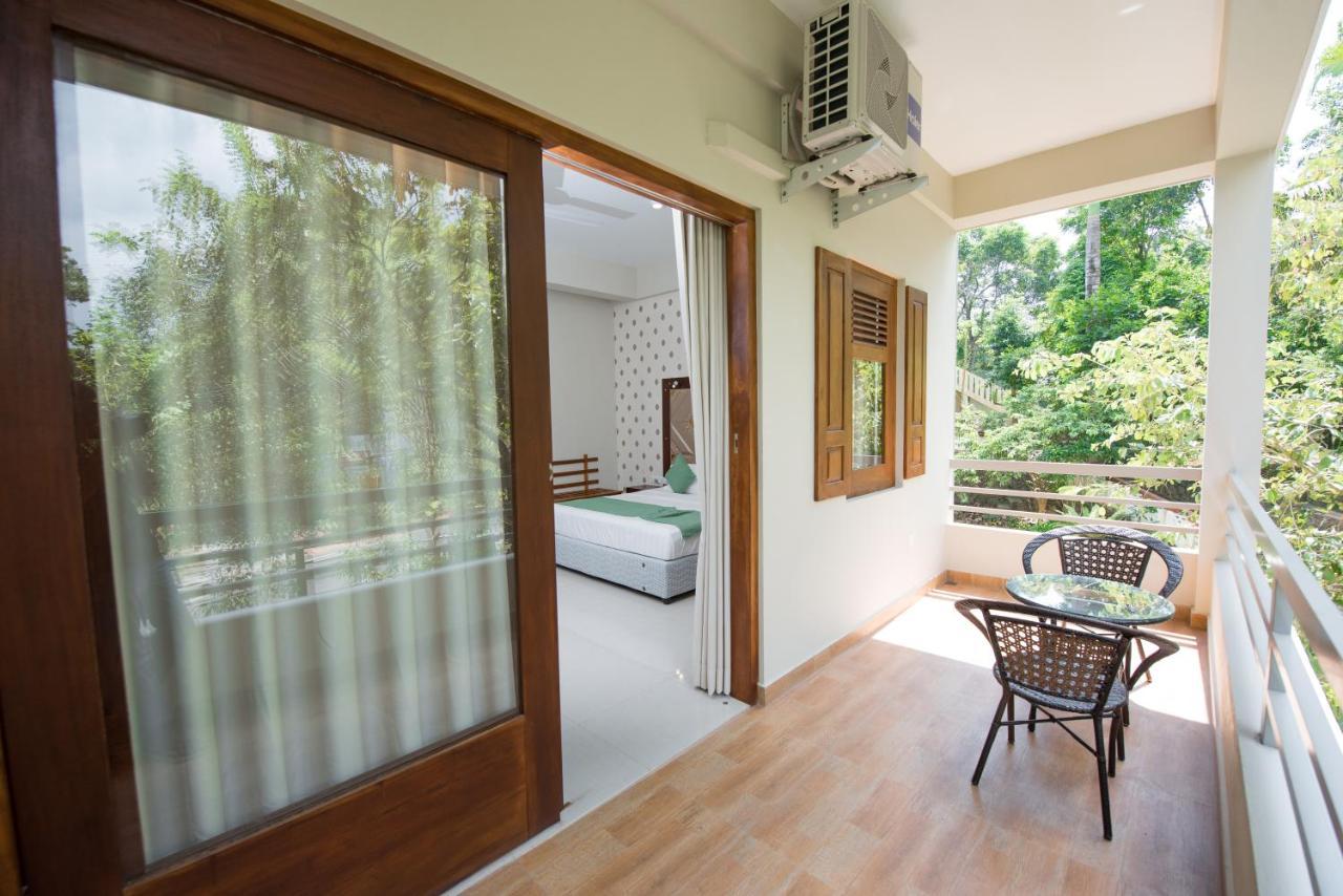 Mount Rich Rumassala Hotel อูนาวาตูนา ภายนอก รูปภาพ