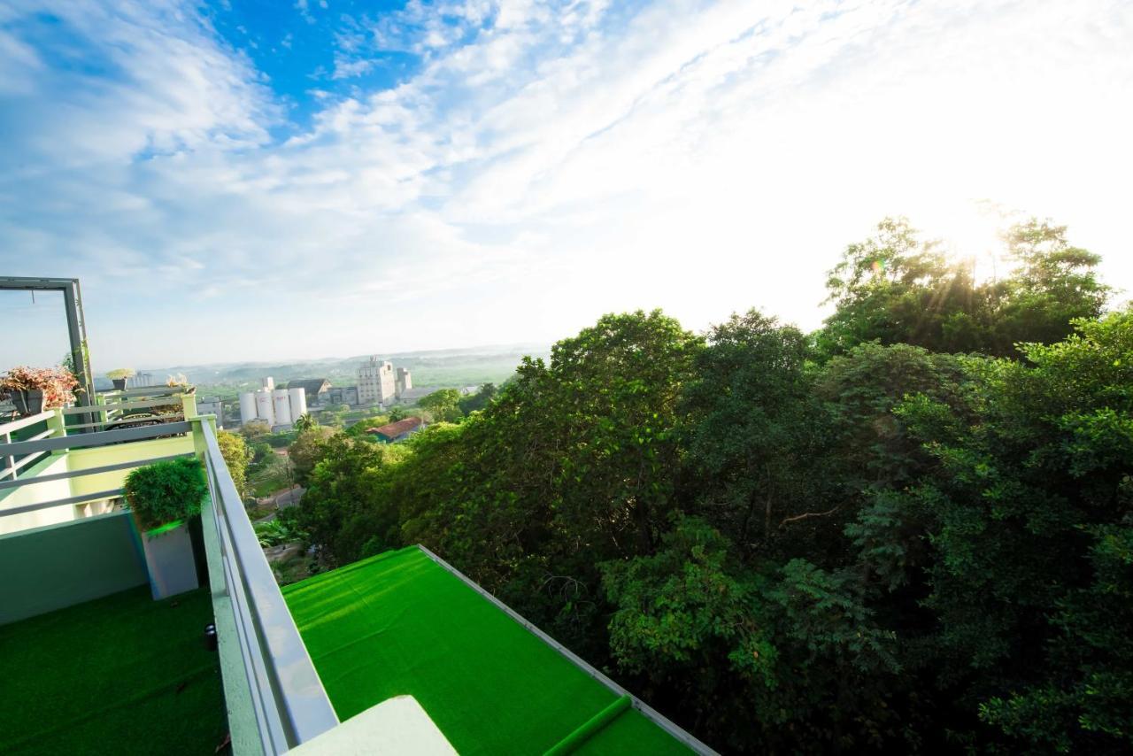 Mount Rich Rumassala Hotel อูนาวาตูนา ภายนอก รูปภาพ